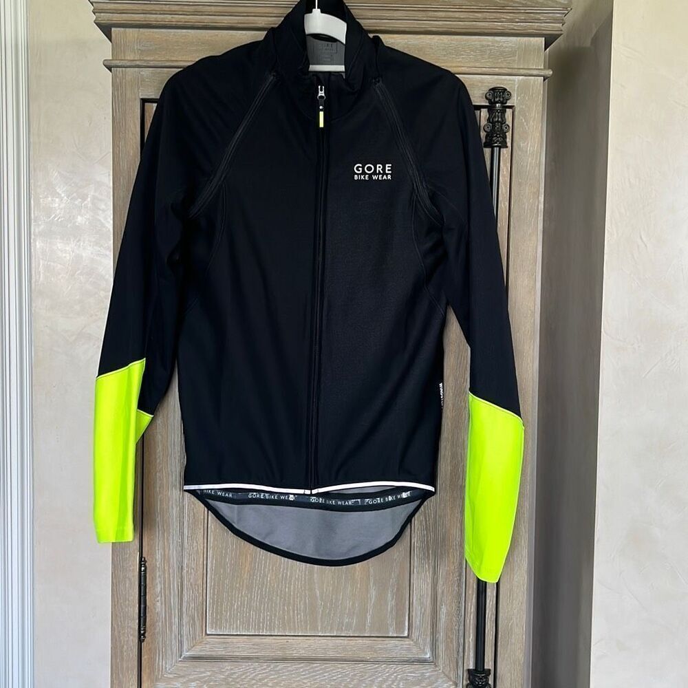 Gore Bike Wear Racing Jacket size medium NWOT